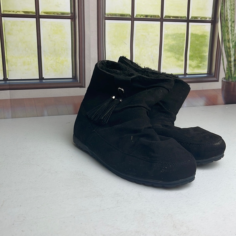 Black boots